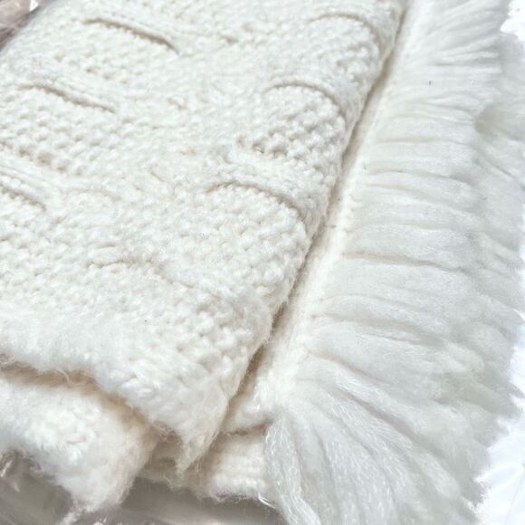 Ted Baker Wool Blend Cable Knit Scarf in Ivory NWT MSRP $139 - Picture 6 of 7